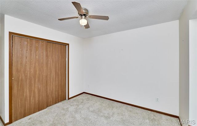 197 White Oak Trail, Winfield, MO 63389