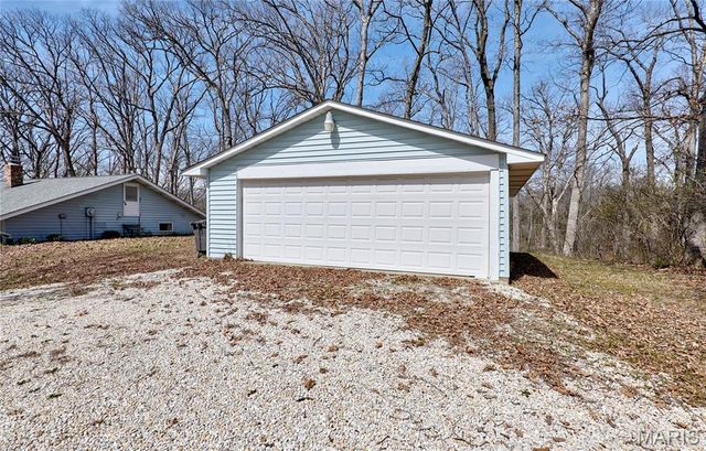 197 White Oak Trail, Winfield, MO 63389