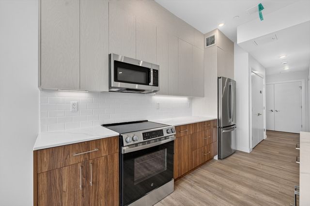 13 Warwick St 302, Somerville, MA 02144