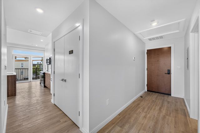 13 Warwick St 302, Somerville, MA 02144