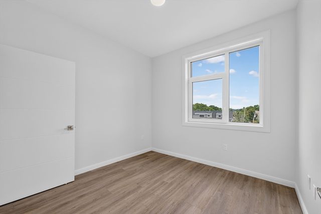 13 Warwick St 302, Somerville, MA 02144