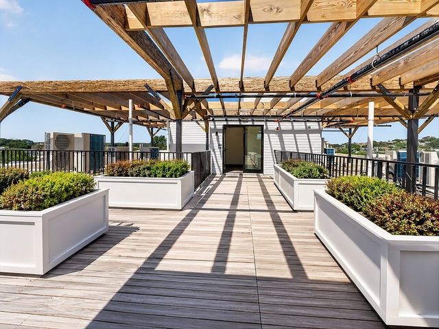 13 Warwick St 302, Somerville, MA 02144