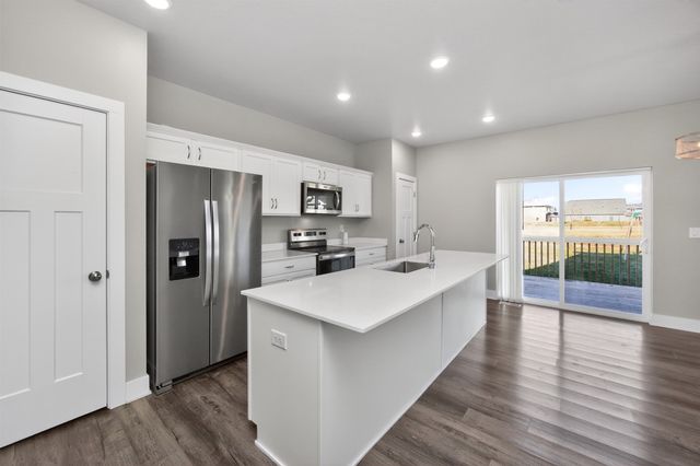 15231 Deerview Drive, Urbandale, IA 50323