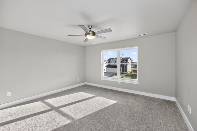 15231 Deerview Drive, Urbandale, IA 50323