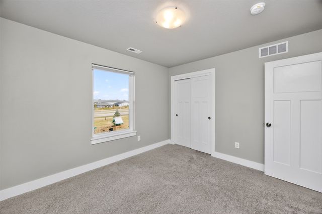 15231 Deerview Drive, Urbandale, IA 50323