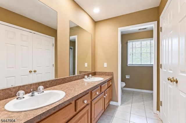 10 Pasha Ct, Rockaway Twp., NJ 07435