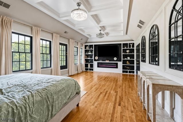 10 Pasha Ct, Rockaway Twp., NJ 07435