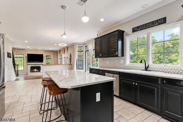 10 Pasha Ct, Rockaway Twp., NJ 07435