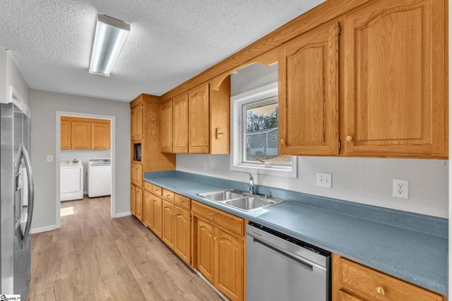 1947 Old Grove Road, Piedmont, SC 29673