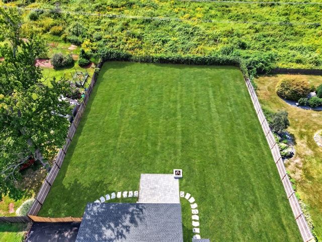28 Fieldstone Dr, Burlington, MA 01803