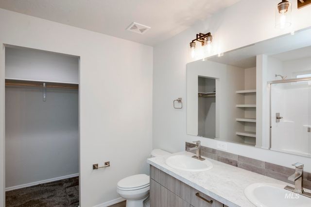 5155 E Open Canyon Dr, Nampa, ID 83687