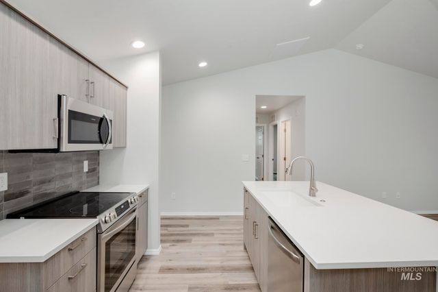 5155 E Open Canyon Dr, Nampa, ID 83687