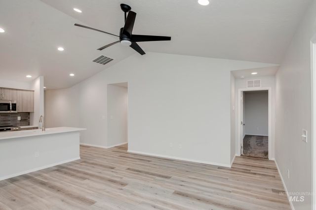 5155 E Open Canyon Dr, Nampa, ID 83687