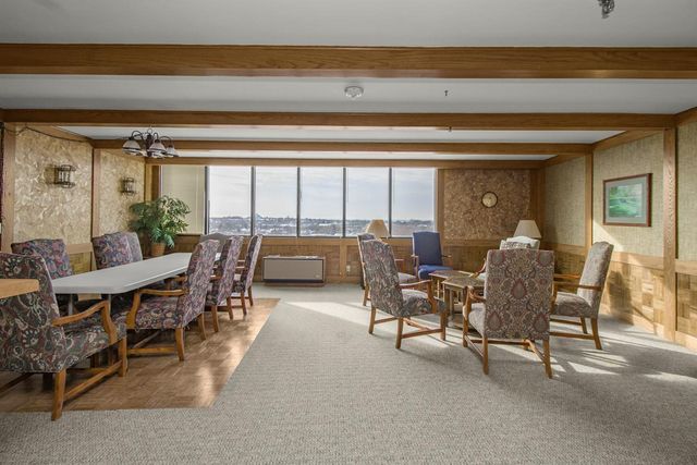 1181 Edgcumbe Road 406, Saint Paul, MN 55105