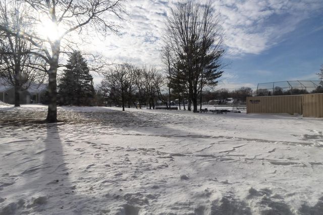 1181 Edgcumbe Road 406, Saint Paul, MN 55105