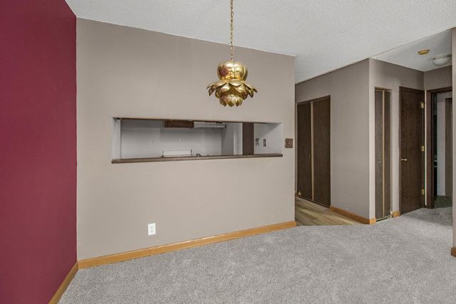 1181 Edgcumbe Road 406, Saint Paul, MN 55105
