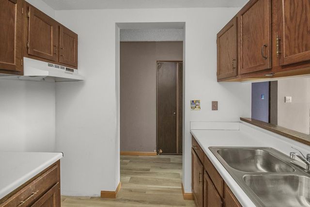 1181 Edgcumbe Road 406, Saint Paul, MN 55105