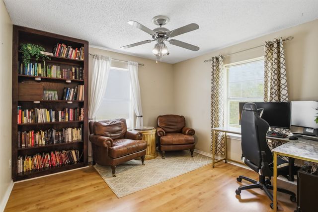 6604 Gillis Johnson, Fort Worth, TX 76179