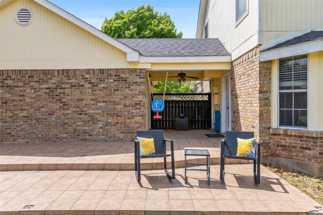 6604 Gillis Johnson, Fort Worth, TX 76179