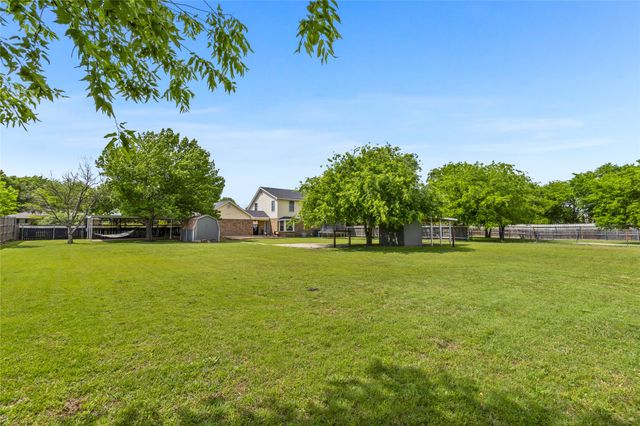 6604 Gillis Johnson, Fort Worth, TX 76179