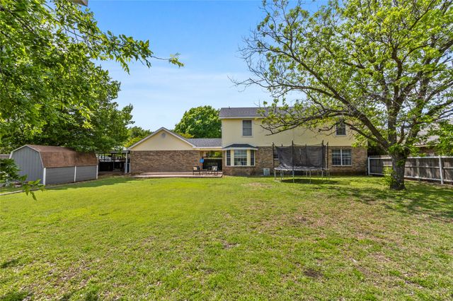 6604 Gillis Johnson, Fort Worth, TX 76179