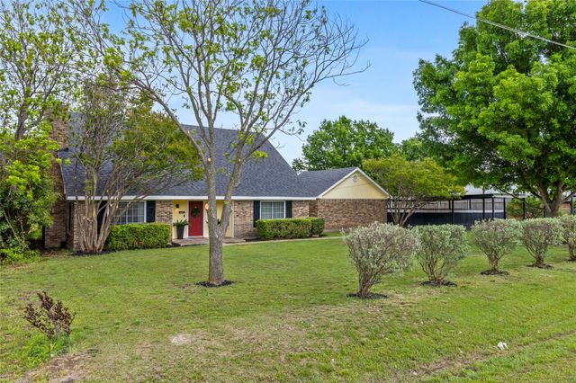 6604 Gillis Johnson, Fort Worth, TX 76179