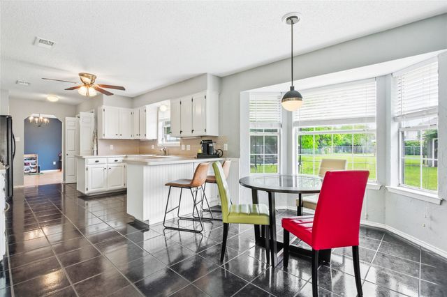 6604 Gillis Johnson, Fort Worth, TX 76179