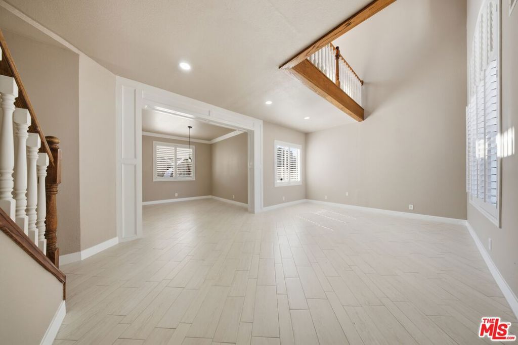 Image 27 of property listing at 38855 Calistoga Street, Palmdale, CA 93551