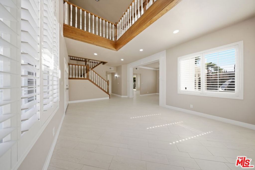 Image 28 of property listing at 38855 Calistoga Street, Palmdale, CA 93551