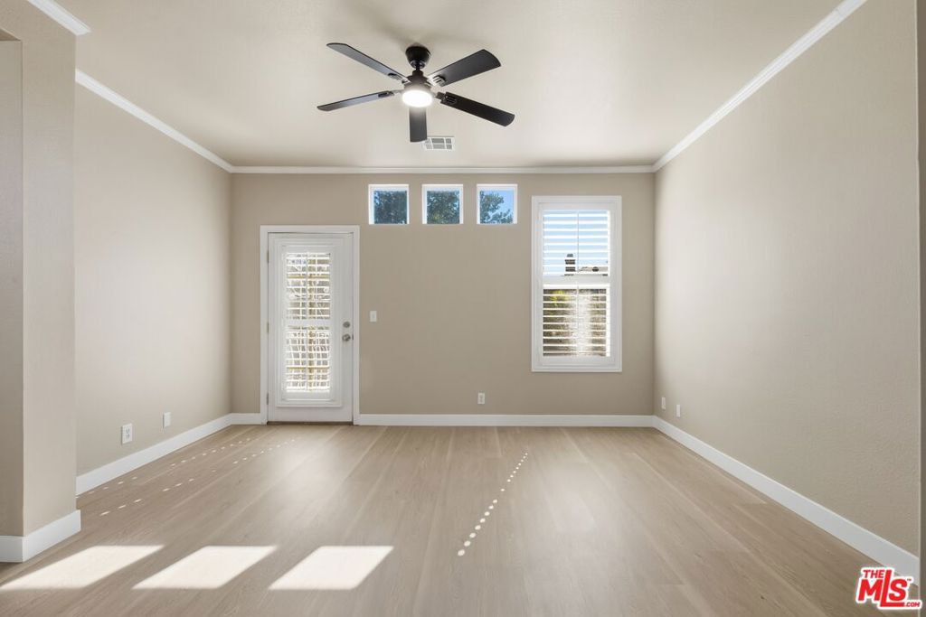 Image 37 of property listing at 38855 Calistoga Street, Palmdale, CA 93551