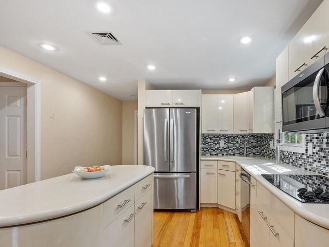 6 Sandy Drive, Acton, MA 01720
