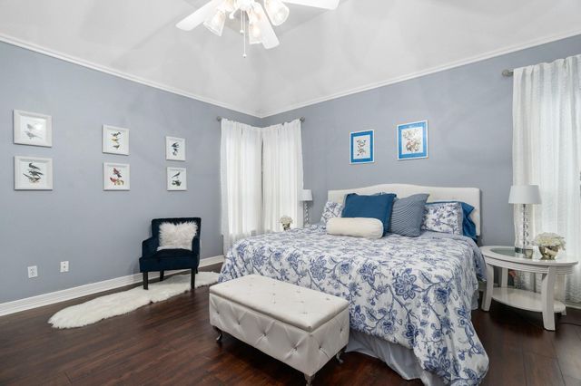 177 Somerton Drive, Montgomery, TX 77356