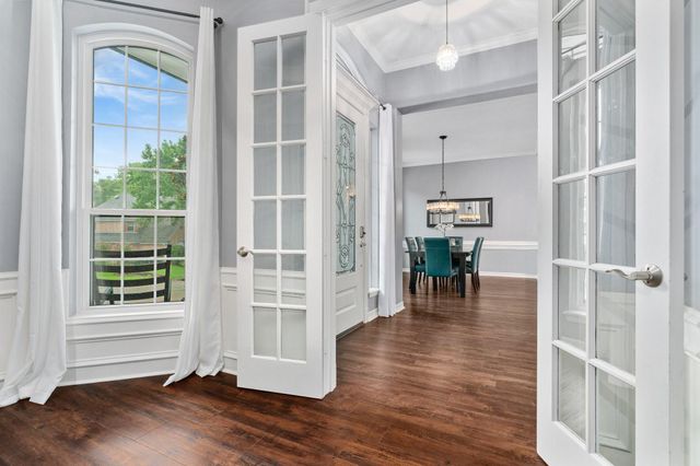 177 Somerton Drive, Montgomery, TX 77356
