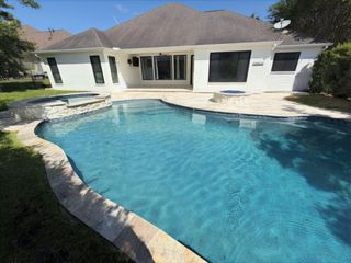 177 Somerton Drive, Montgomery, TX 77356