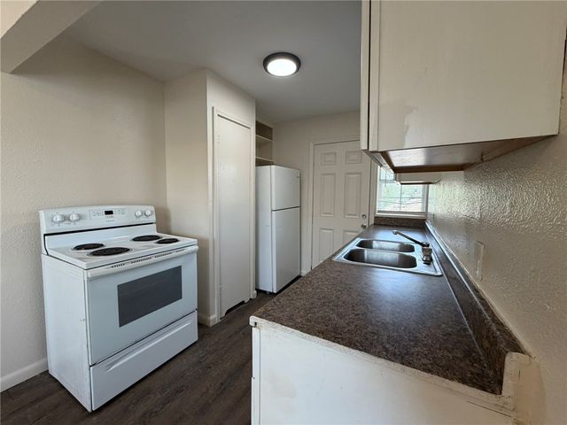 113 Blevins St, Corpus Christi, TX 78415