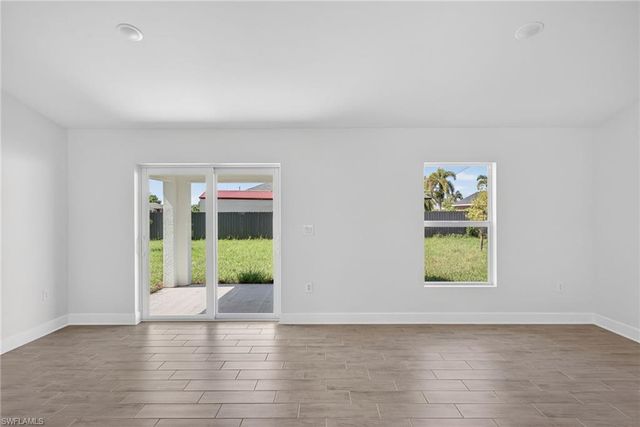 1506 NW 19th ST, Cape Coral, FL 33993