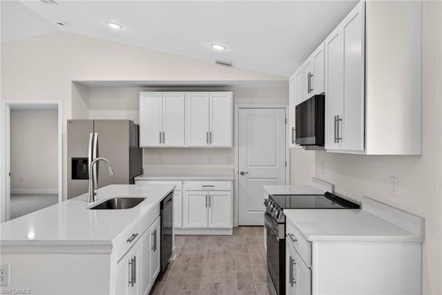 1506 NW 19th ST, Cape Coral, FL 33993