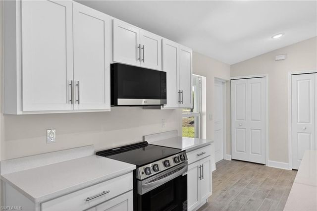 1506 NW 19th ST, Cape Coral, FL 33993