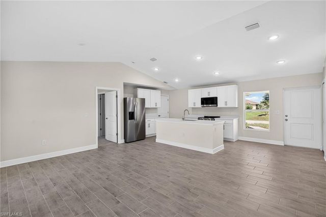 1506 NW 19th ST, Cape Coral, FL 33993