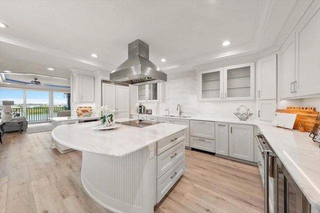 4 BELLEVIEW BOULEVARD 503, Belleair, FL 33756
