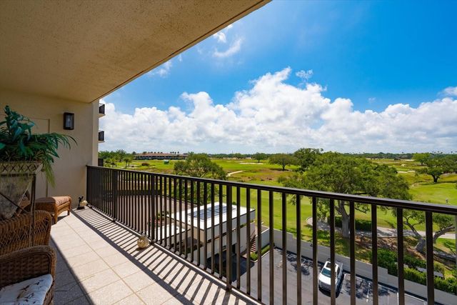 4 BELLEVIEW BOULEVARD 503, Belleair, FL 33756