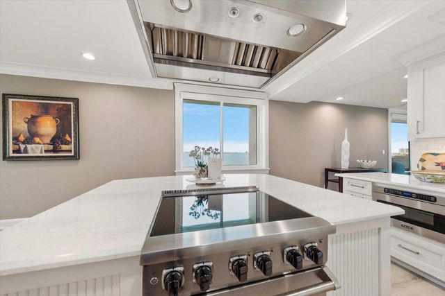 4 BELLEVIEW BOULEVARD 503, Belleair, FL 33756