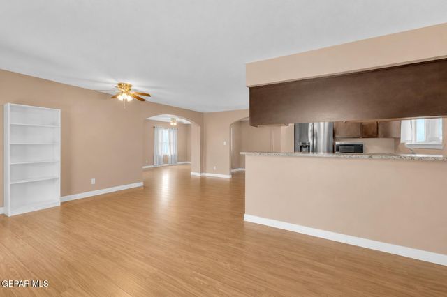 11176 SHORELINE Drive, El Paso, TX 79936