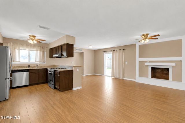 11176 SHORELINE Drive, El Paso, TX 79936