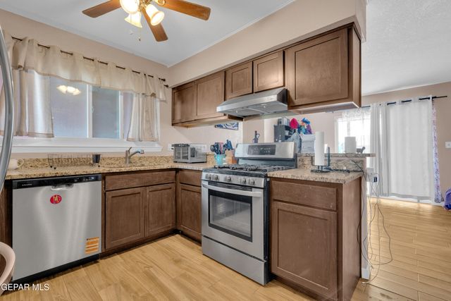 11176 SHORELINE Drive, El Paso, TX 79936