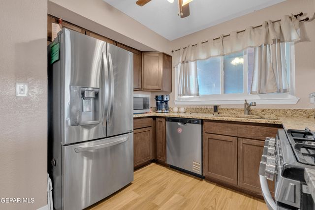 11176 SHORELINE Drive, El Paso, TX 79936