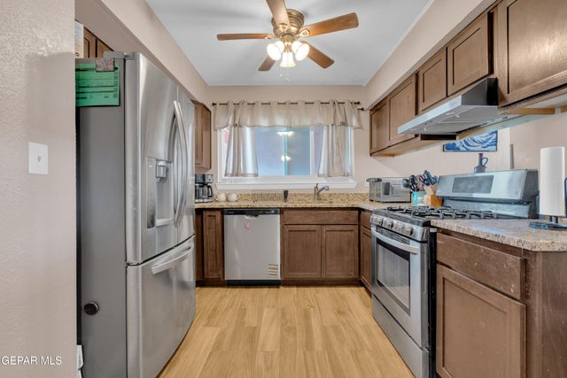 11176 SHORELINE Drive, El Paso, TX 79936