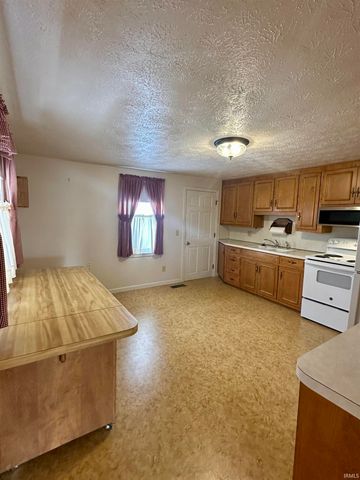 205 E Franklin Street, Delphi, IN 46923