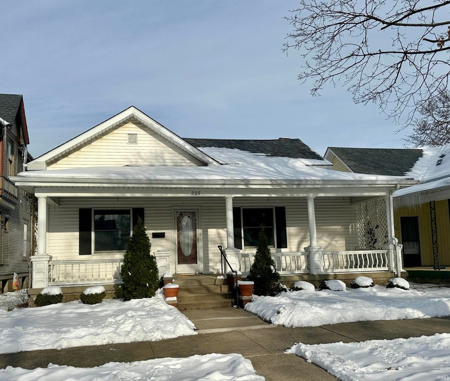 205 E Franklin Street, Delphi, IN 46923