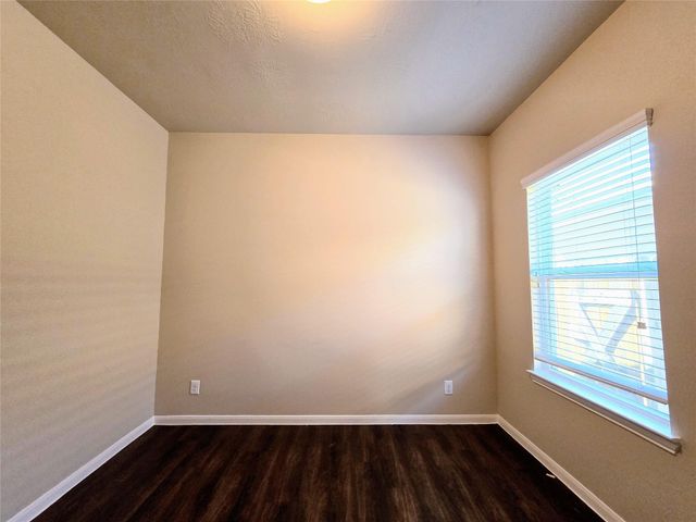 11126 Kingsnorth Drive, Tomball, TX 77375